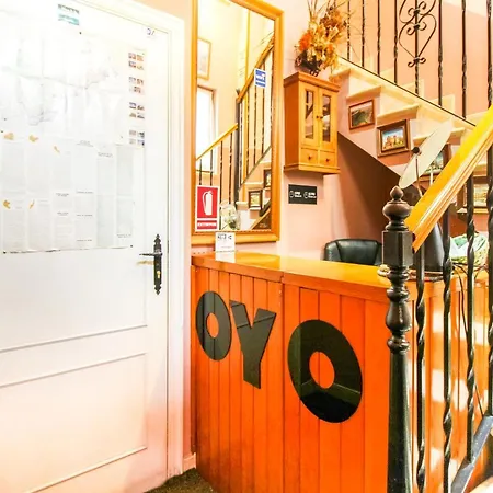Oyo El Gato Гостьовий будинок Сеговія